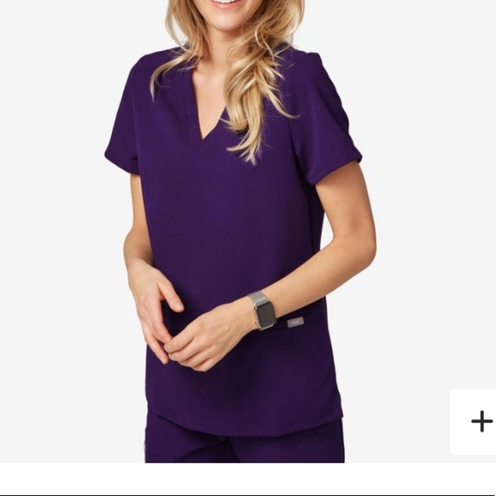 Figs xs casma 3 pockets scrub top